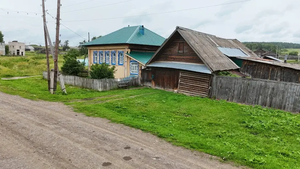 Продаётся просторный дом с земельным участком в деревне Ташкинова - Фото 37