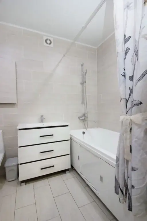 Сдам 1кв квартиру после ремонта с мебелью - Фото 4