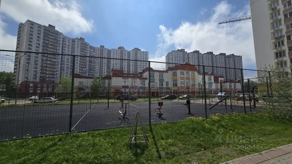 Купить трехкомнатную квартиру 94.2м ул. Доркина, 6, Дзержинский, ... - Фото 2
