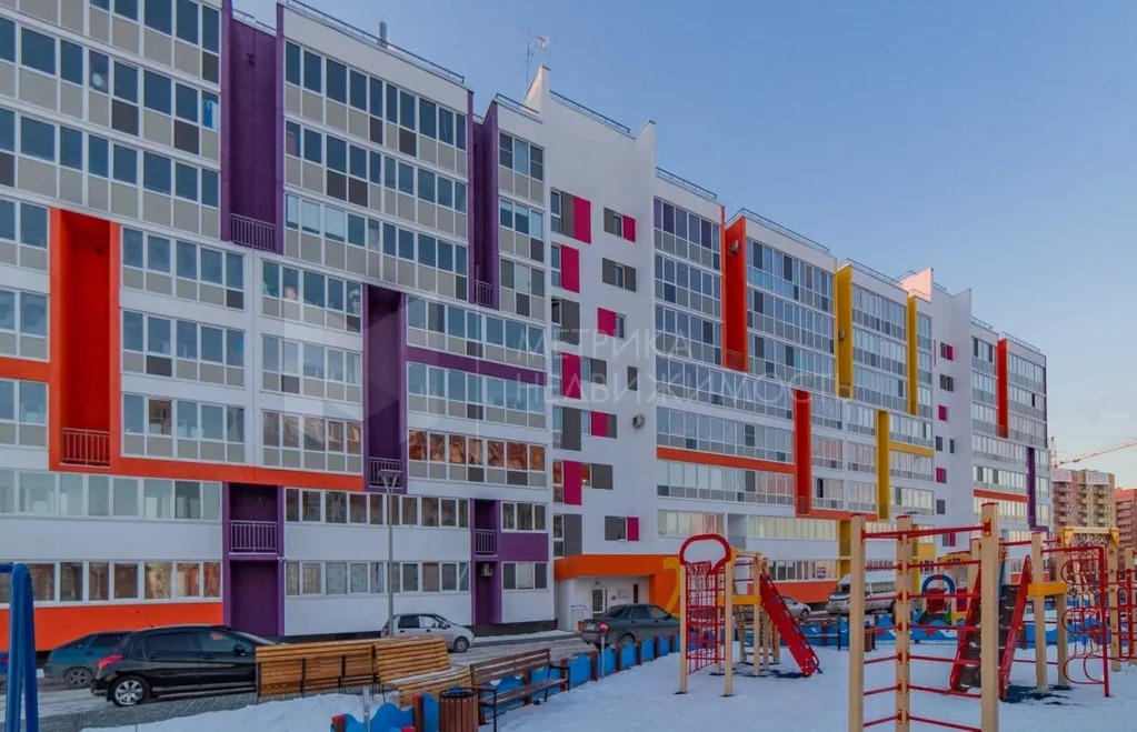 Фасад дома голышева 2 тюмень. Голышева 10. Голышева 10. Ул голышева 5 тюмень. Улица голышева 6 тюмень.