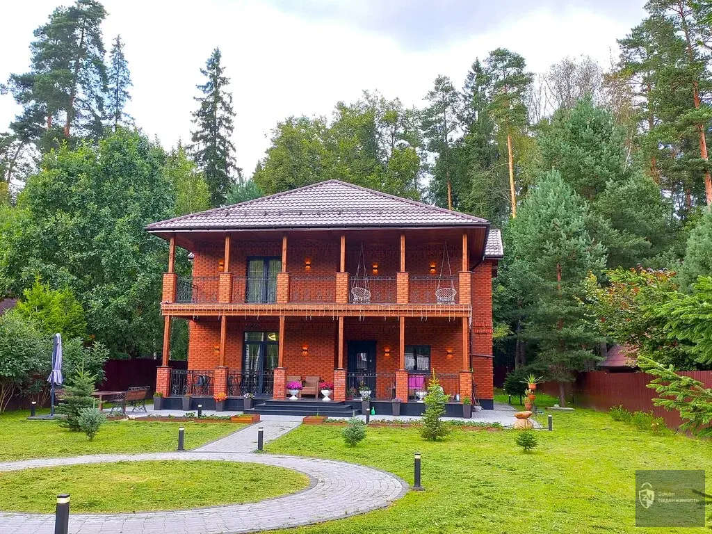 Стильный коттедж 200 кв.м «Заезжай и живи». 10 сот. у леса. - Фото 3