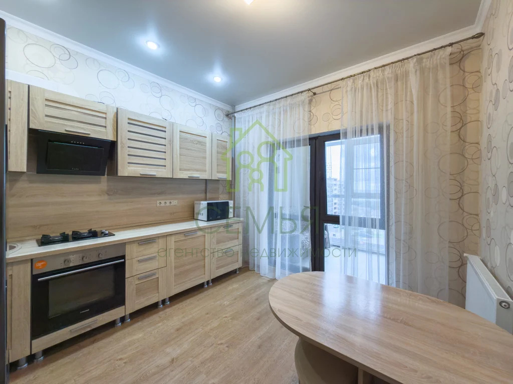 Продажа квартиры, Геленджик - Фото 1