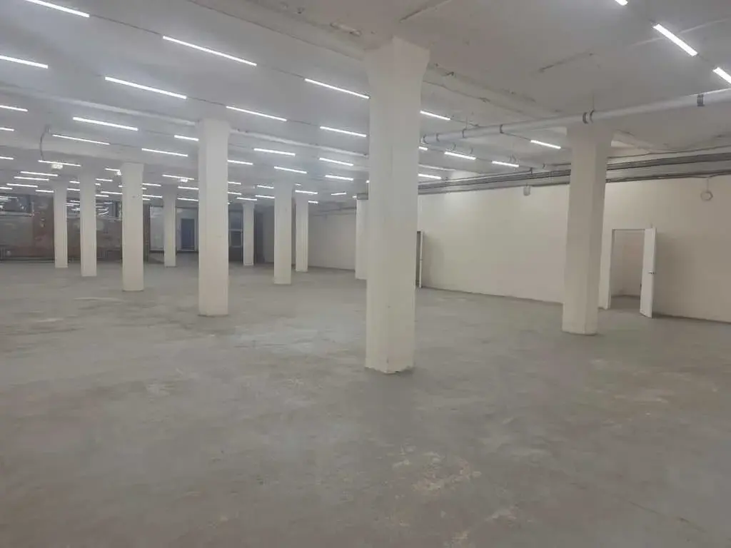 МО г; Королёв,Советская улица 27.Сдается 678 кв.м на 1/4 - Фото 9