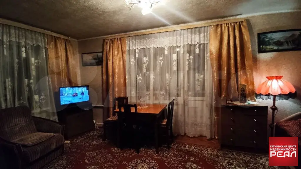 Продам 1 комнатную квартиру в Гатчине - Фото 1