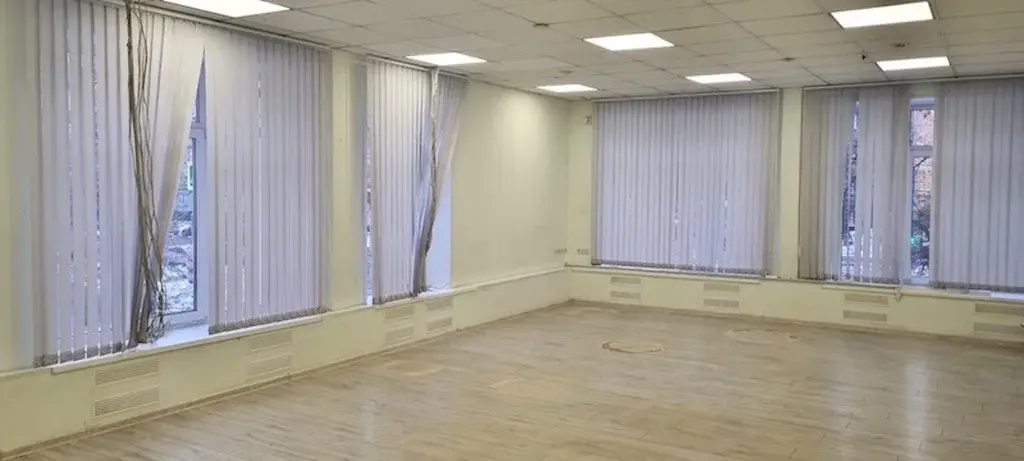 м.Полежаевская 3 м.п ул. Куусинена д.5. Сдается 217,6 кв.м на 2/2 зд. - Фото 2