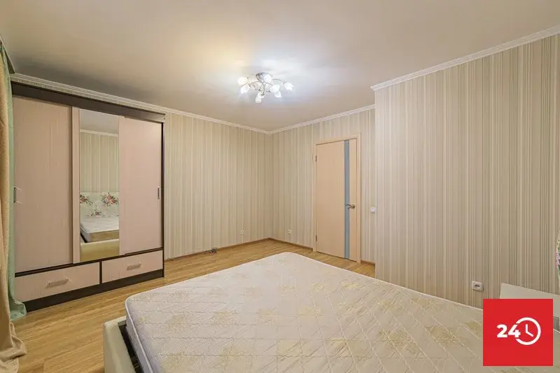 Продается 2 комнатная квартира в центре по улице Тарханова, 10 Маяк - Фото 8