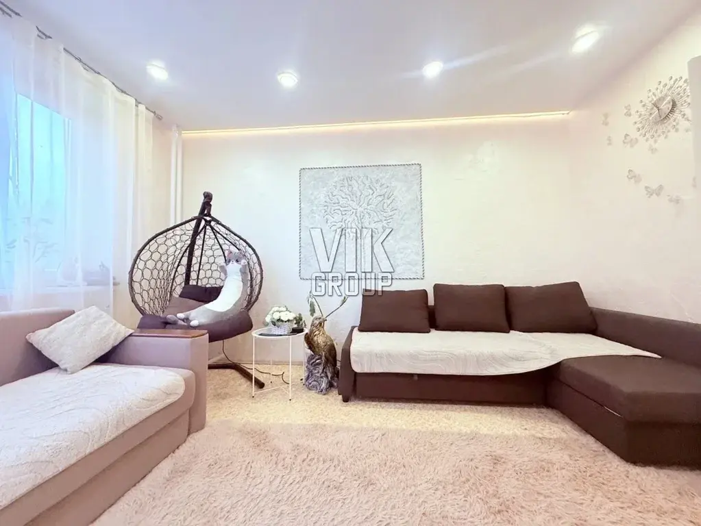 Продается просторная светлая двухкомнатная квартира - Фото 2