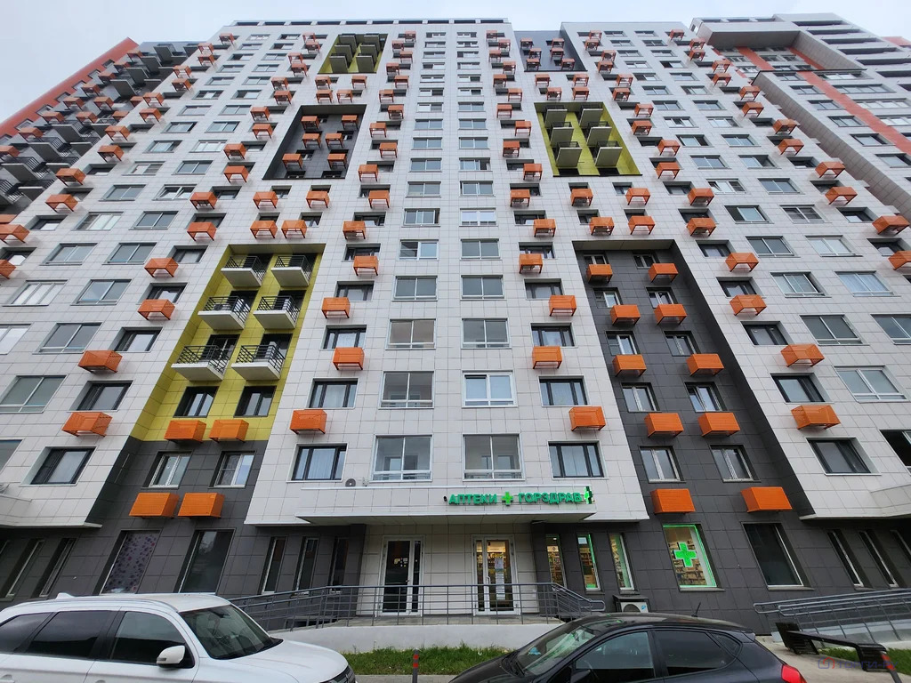 Продажа торгового помещения, 6-я Радиальная улица - Фото 1