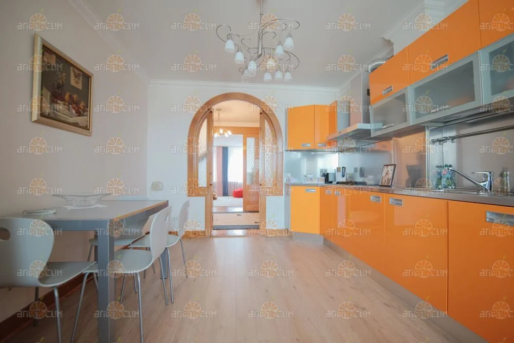 5-комн. квартира - Фото 3