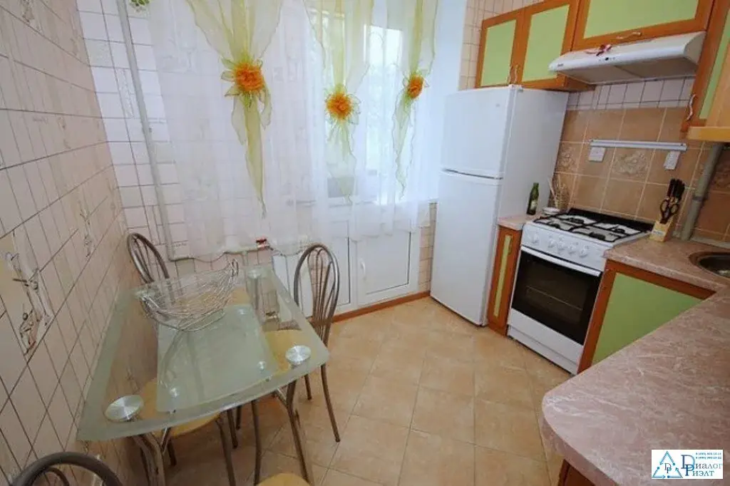 Брежневка 3-х комнатная квартира планировка. Квартиры 3 брежневки. Квартиры 3 брежневки. Квартиры 3 брежневки. Брежневка 1 комнатная кухня.