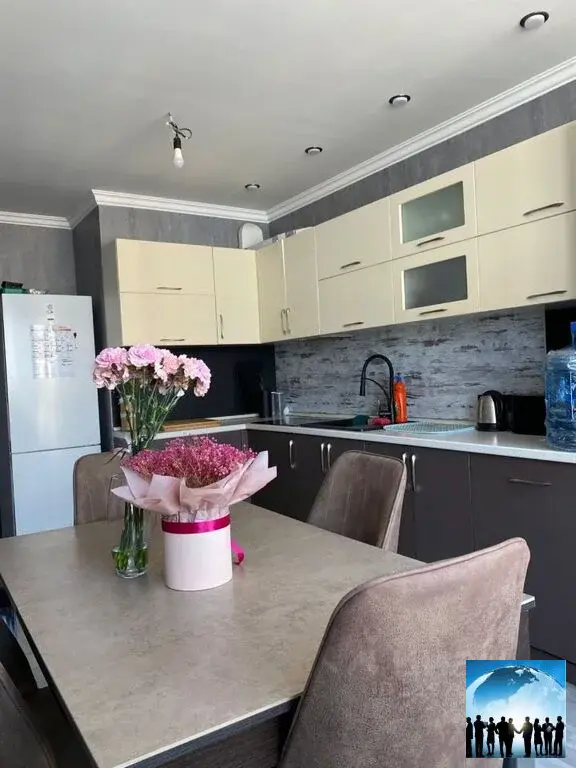 Продам двухкомнатную кв 75.0м ул. Леонида Лаврова, 8к1ск3, ... - Фото 0
