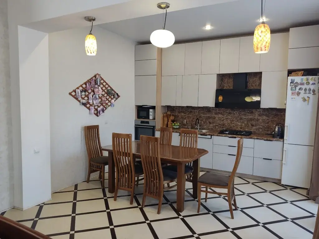 Продам тpёхэтажный, кирпичный дом, 240 кв. м.  с земeльным участком 3, - Фото 10