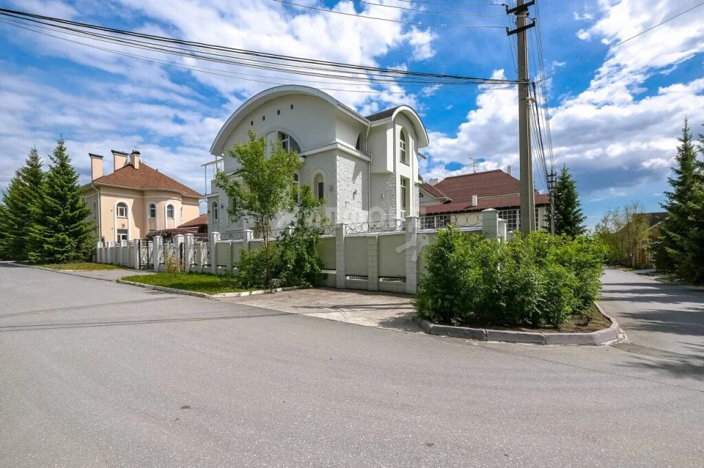 Продажа дома, Новосибирск, ул. Нарядная - Фото 1