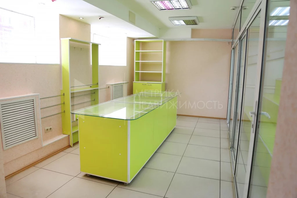Продажа торгового помещения, Тюмень, г Тюмень - Фото 1