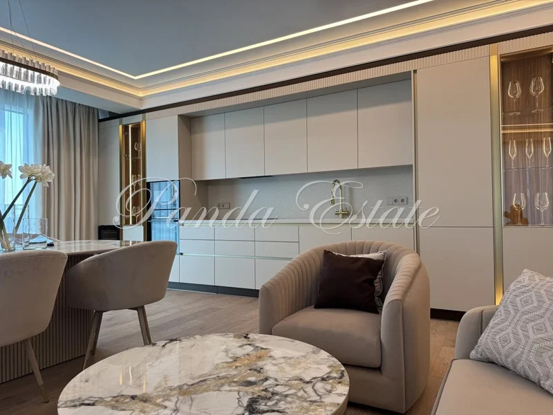 Видовая квартира в ЦАО с 3 спальнями (ном. объекта: 9792) - Фото 1