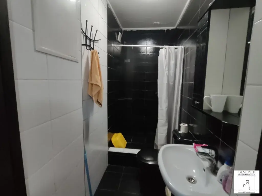 Продаётся 2-комнатная квартира в центре Ялты, с двориком - Фото 12