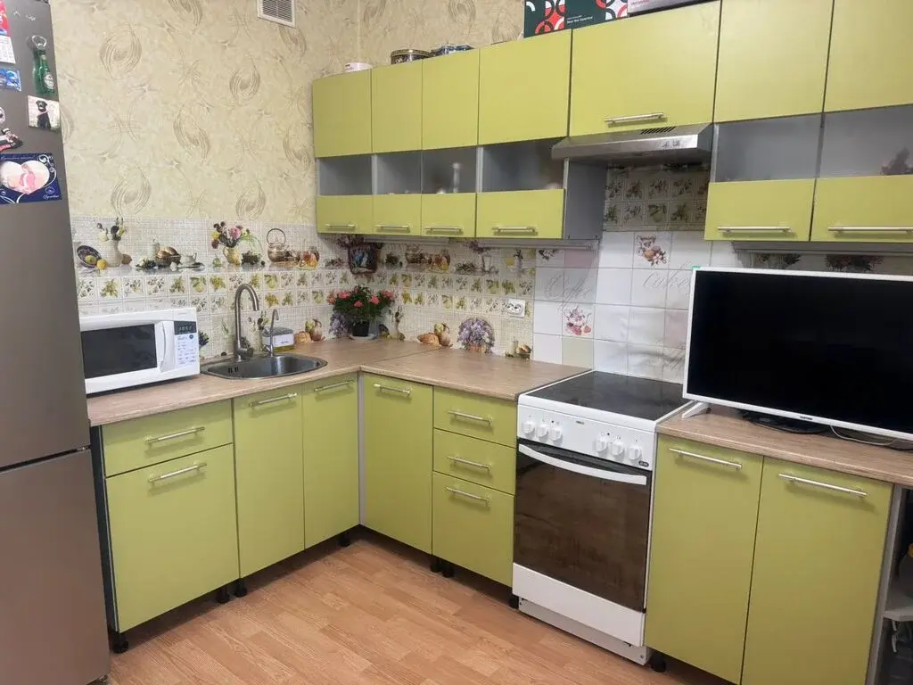 Продам 3 ком. квартиру в Люберцах (мкрн. Красная горка) - Фото 0