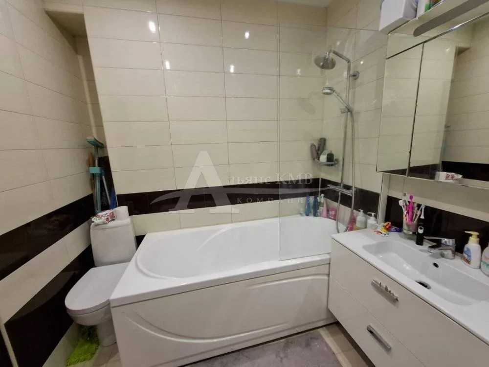 Продажа квартиры, Минеральные Воды, ул. Юбилейная - Фото 1