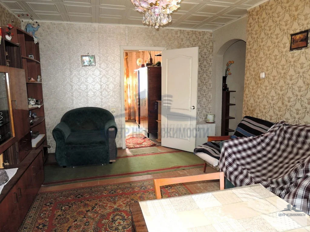 Продажа доли 26.90 кв.м., 3 комнаты в квартире, 1/9 этаж - Фото 1