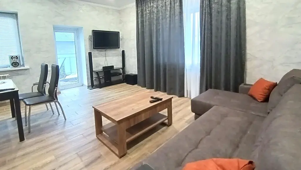 Cдaётcя посуточно загородный коттедж 80 кв м - Фото 2