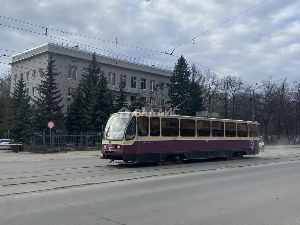 городской округ Нижний Новгород, Нижний Новгород, улица Октябрьской ... - Фото 4