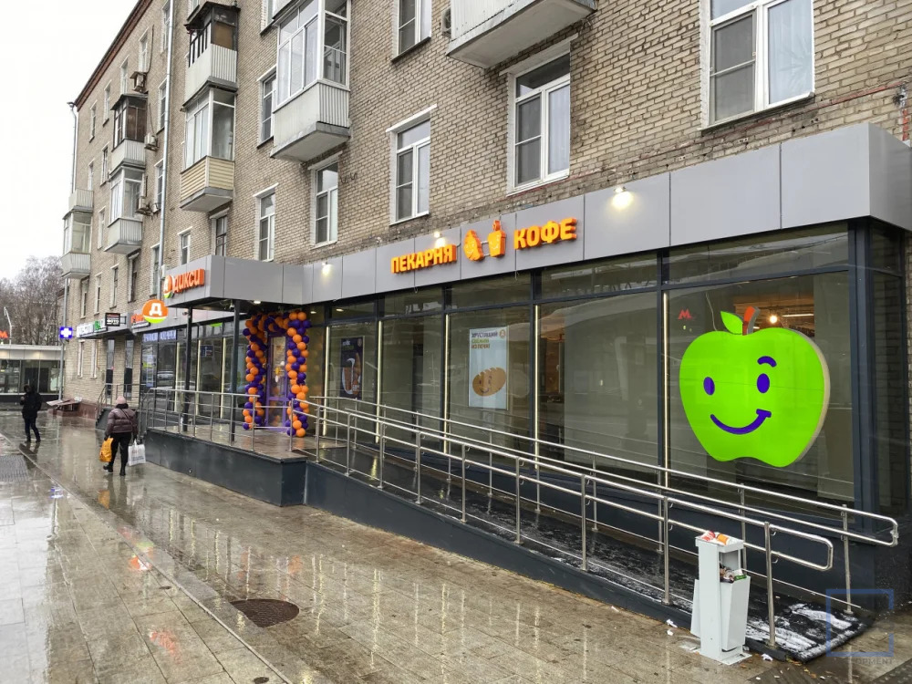 Продажа торгового помещения, м. Окружная, Локомотивный пр. - Фото 1