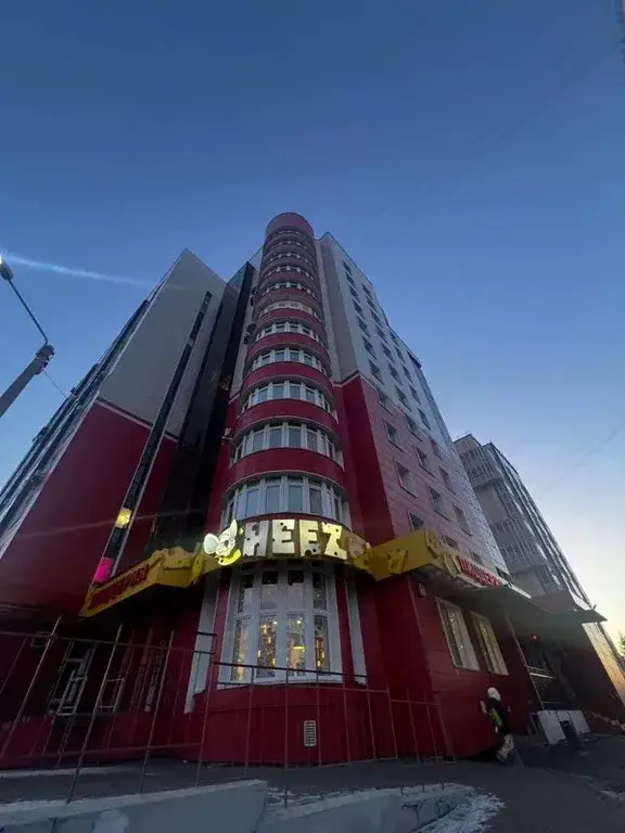 евро-трёшка 77 м2 с шикарной планировкой и панорамным видом на город - Фото 3