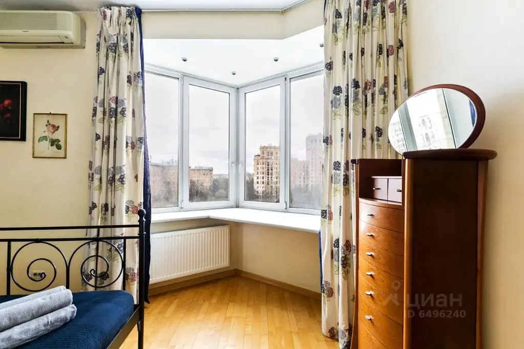 Снять трехкомнатную квартиру 75.0м Ломоносовский просп, 19, Москва, . - Фото 4