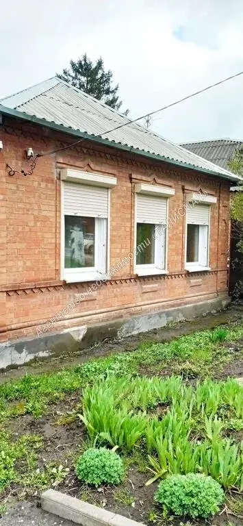 Продается дом 100 кв.м., в г. Таганроге, в районе Мед.училища - Фото 0