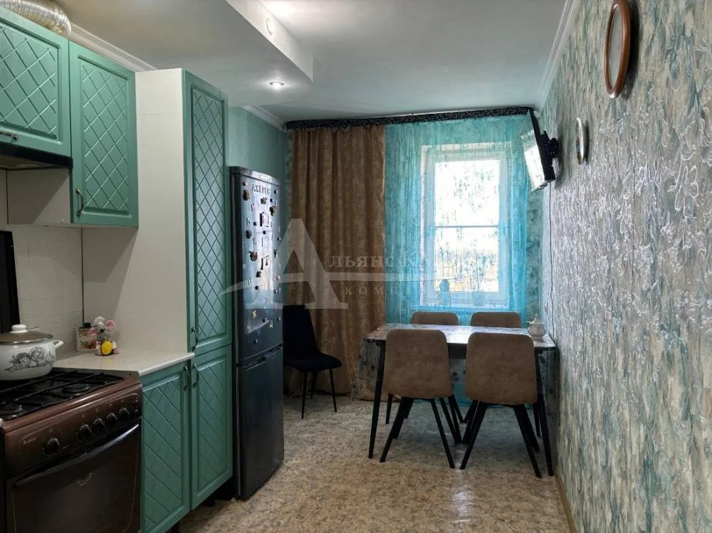 Продажа квартиры, Зеленокумск, Советский район, ул. 50 лет Октября - Фото 1