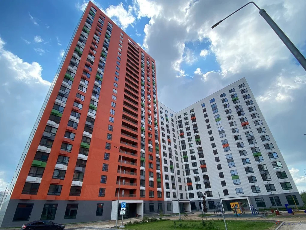 Продажа торгового помещения, улица Вертолетчиков - Фото 1