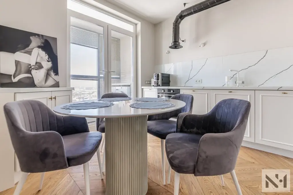 видовая 1-комнатная квартира у Невы - Фото 1