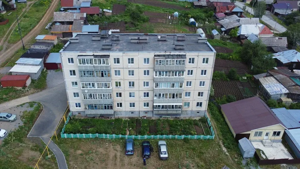 Продается шикарная двухкомнатная квартира в центре Нязепетровс - Фото 18