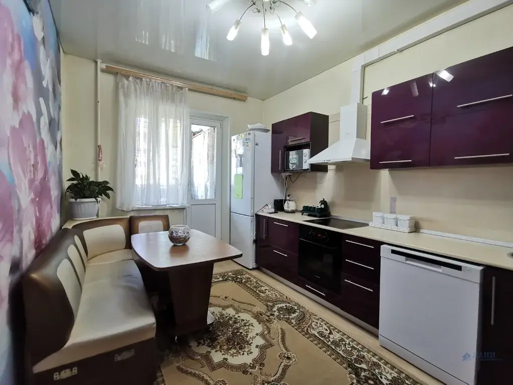 3-к. квартира, 83 м, 2/5 эт. - Фото 1