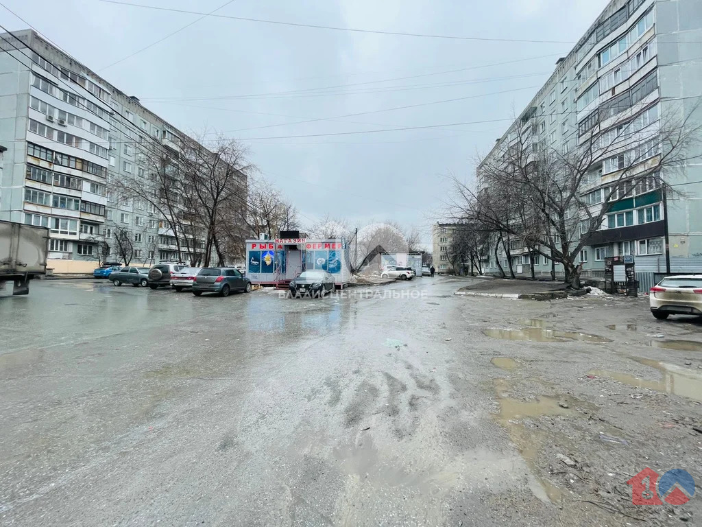 Торговое в аренду, городской округ Новосибирск, Новосибирск, улица ... - Фото 1