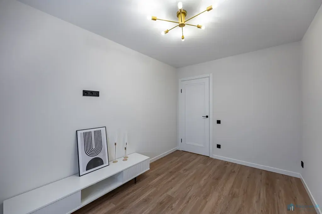 Если вы ищете квартиру, куда можно сразу заехать-без ремонта, шумных б - Фото 11