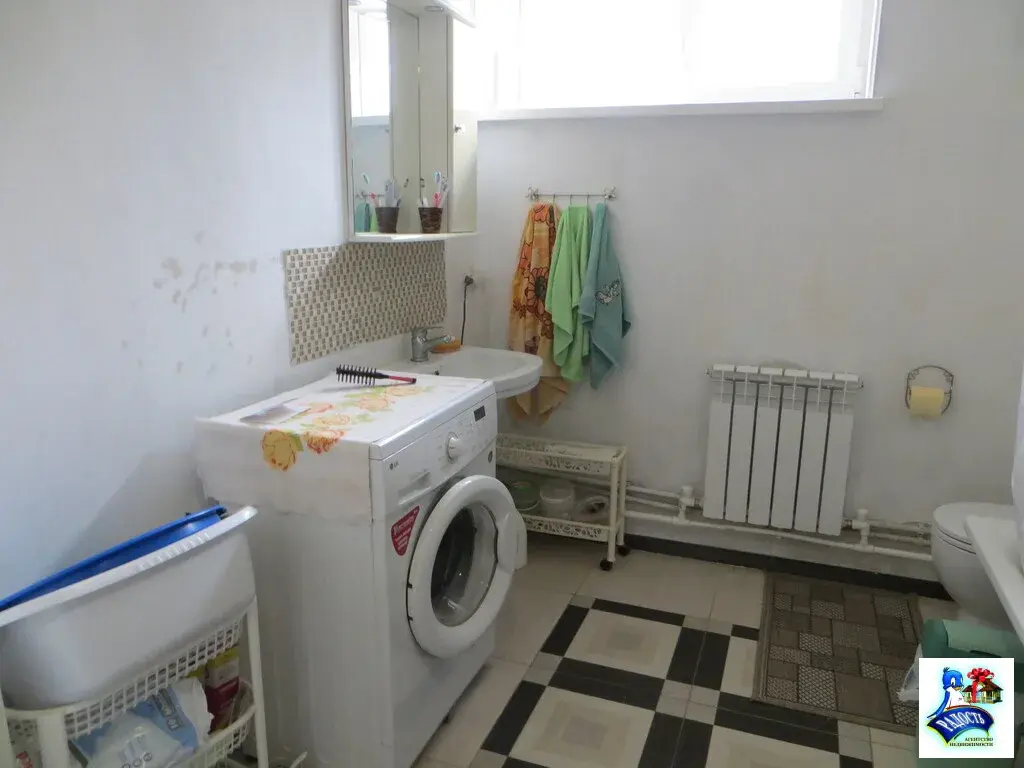 Продам отличный дом с ремонтом и новой баней. - Фото 13