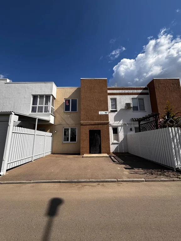 Продается 4-комн. квартира 139.8 кв.м. - Фото 1