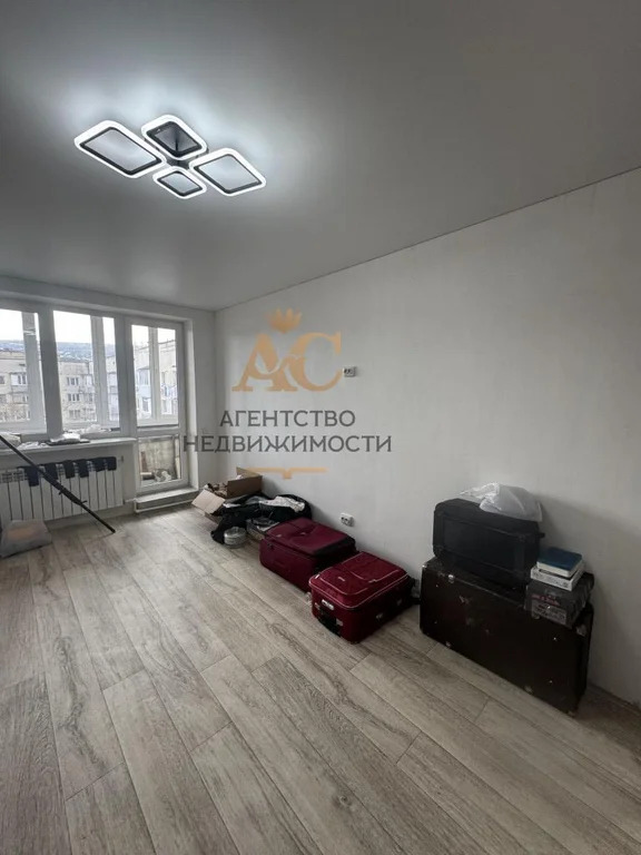 3-комн. кв., 69 м2, 5/5 Этаж - Фото 0