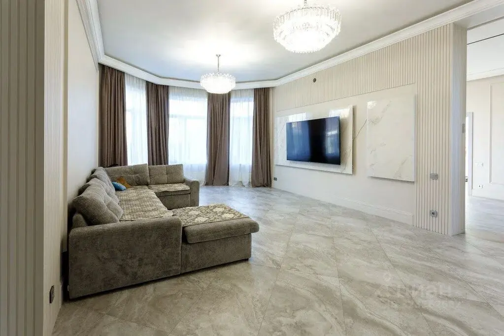 Продажа дома 450.0м с отделкой в 8км от МКАД - Фото 1