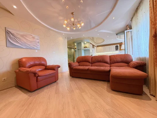 Продам трехкомнатную (3-комн.) квартиру, Деловая ул, 22к2, Нижний Н... - Фото 2