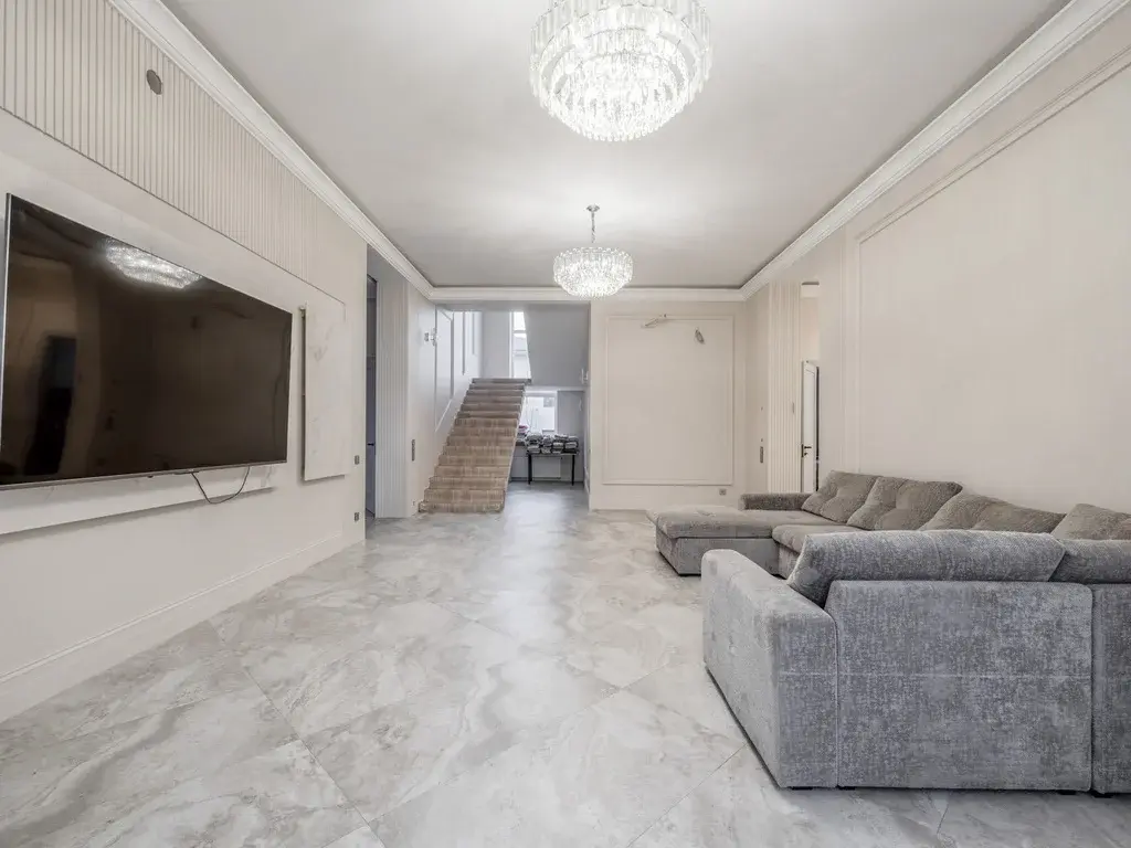 Продажа дома 450.0м с отделкой в 8км от МКАД - Фото 4