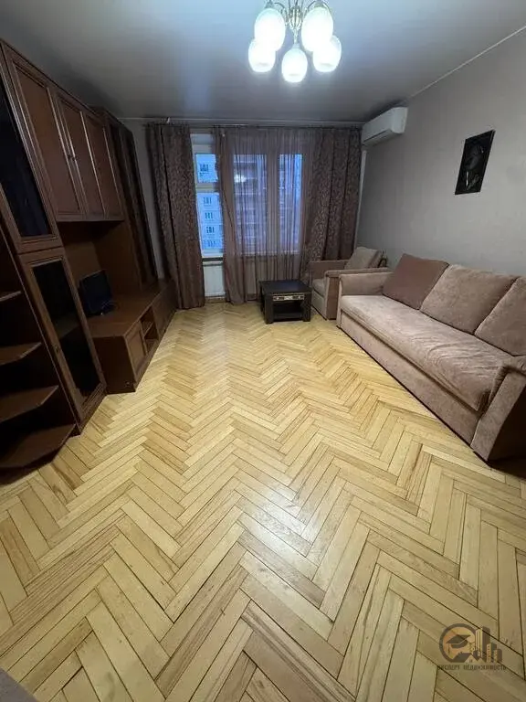 Сдам 1-к  квартиру на длительный срок м. Щукинская - Фото 1