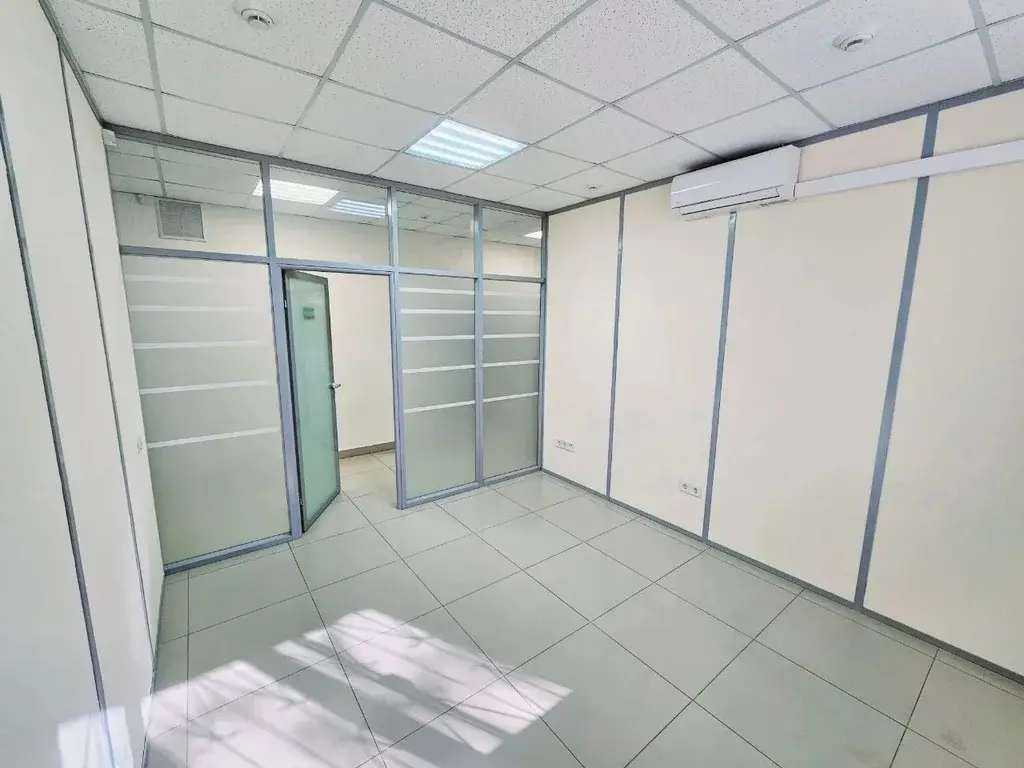 Сдам под офис, магазин, банк, федеральные сети 277м2 в центре города. - Фото 1