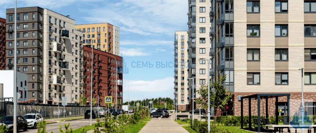 Продажа квартиры, Уточкина ул. - Фото 1
