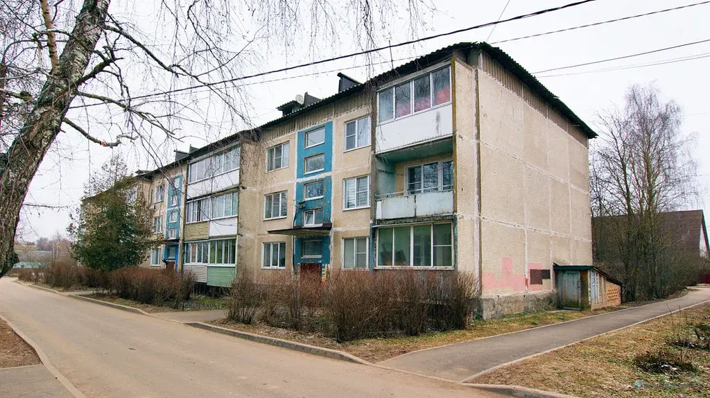 Трёхкомнатная квартира в городе Волоколамске Московской области - Фото 1