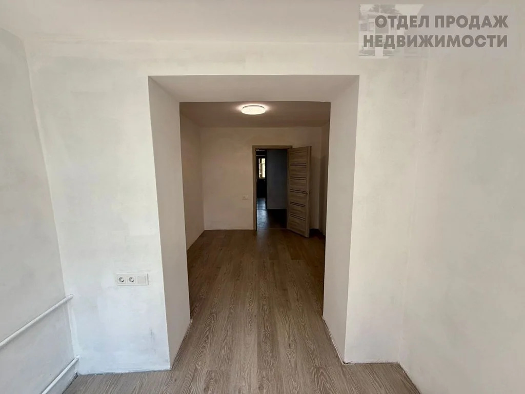 3-к Квартира - Фото 8