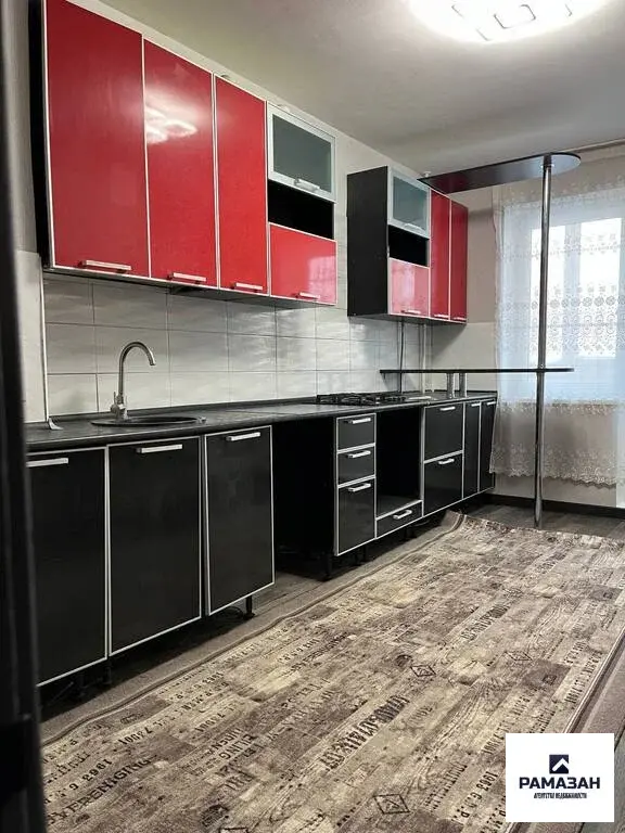 2-ком квартира ул.Гайсина, ЖК Радужный - Фото 1