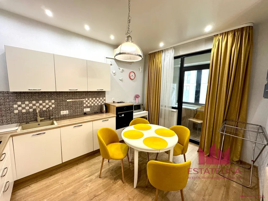 Аренда квартиры, Кронштадтский б-р. - Фото 1