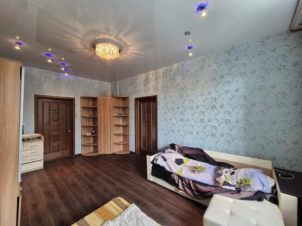 Комната 37 м2 в 4-к., 2/4 эт. - Фото 5